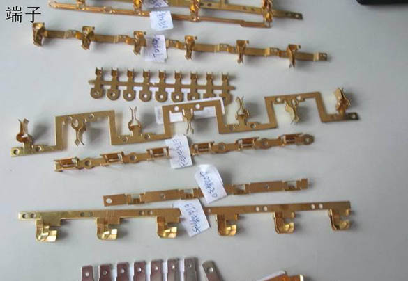 三好高速沖床針對開關(guān)萬用插座五金配件廠家提供高速壓力機(jī)